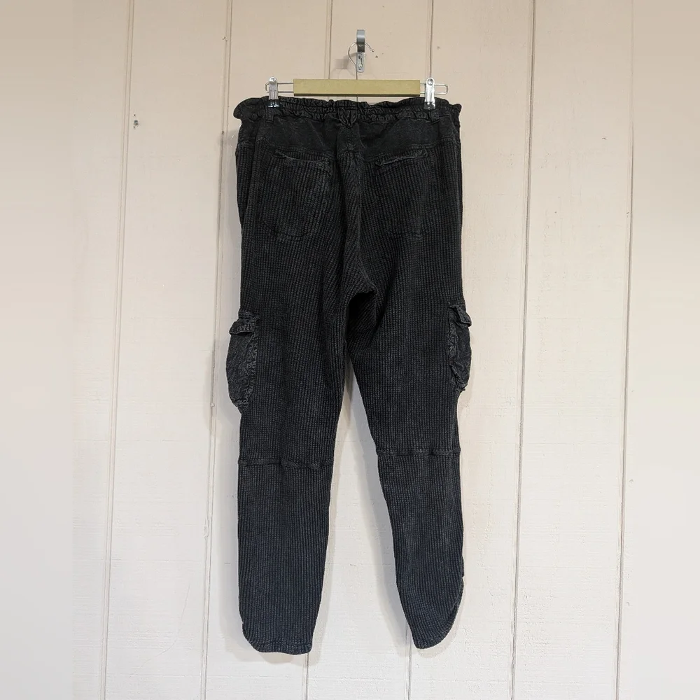 Free People ONE Frankie Thermal Cargo‎ Pants Black Waffle Knit Slouchy